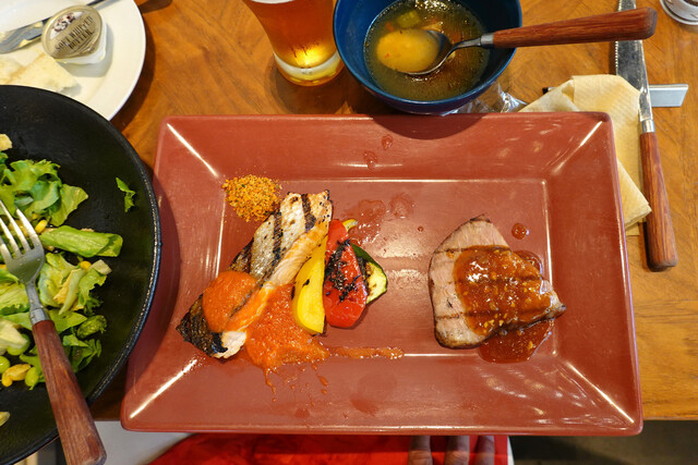 Dining & Bar LAVAROCK的實拍高清圖