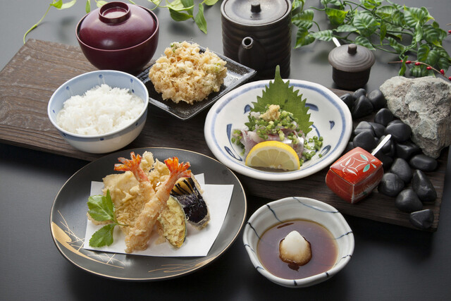 天ぷら つな八 ウィング高輪店的實拍高清圖