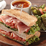 淡路坂珈琲 お茶の水店的實拍圖