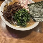 recommendations for 神楽坂家系ラーメン モンタナ