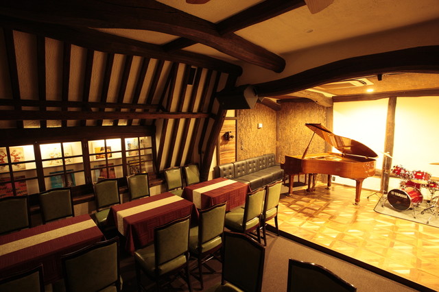 Music & Dining Bar M.J. Smile的实拍高清图