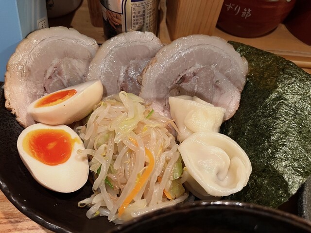 recommendations image for つけ麺屋 やすべえ 赤坂店