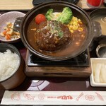 和食レストランとんでん 厚別店的实拍图
