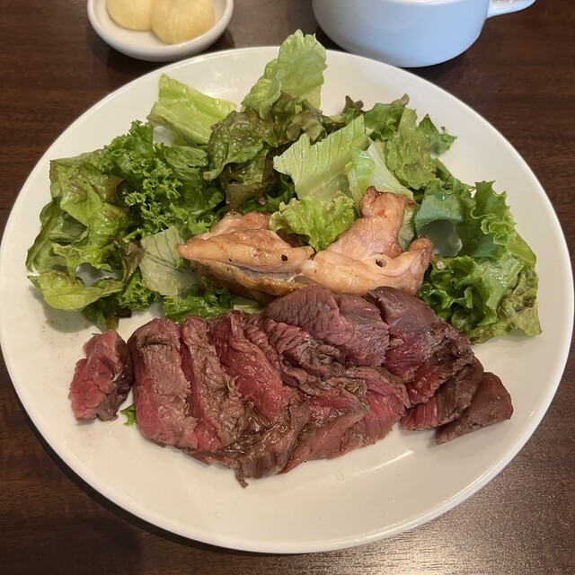 肉塊 UNO的實拍高清圖