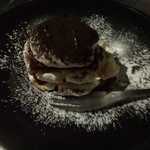 CAFE RESTAURANT GARAGE的实拍图
