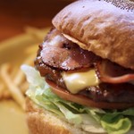 バーガーショップホットボックス的实拍图