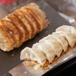 recommendations for スタンドシャン食 TOKYO恵比寿 Champagne & GYOZA BAR
