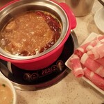回転火鍋 なべ丸 上野本店的實拍圖