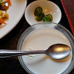 台湾料理 味源 忠和店的实拍图