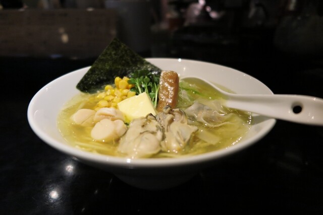 鶏そば・ラーメン Tonari的實拍高清圖