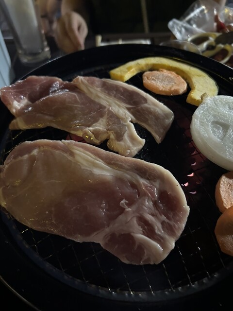 食と緑の空中庭園的实拍高清图