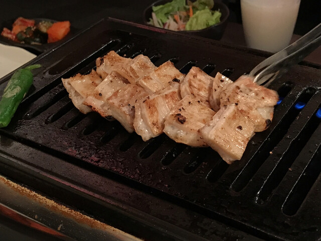 手作りホルモン焼　ぶたさま的实拍高清图