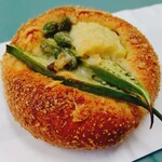 アン ジュール的实拍图