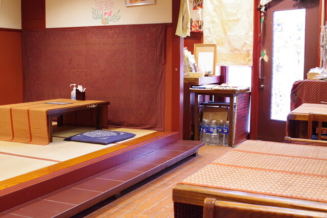 ベンガル料理プージャー的实拍高清图