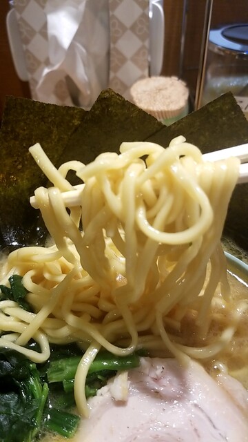 横浜家系ラーメン 極豚家的實拍高清圖