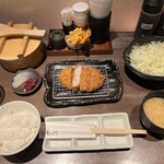 キムカツ 京都烏丸店的实拍图
