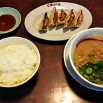 天下一品 六地蔵店的实拍图