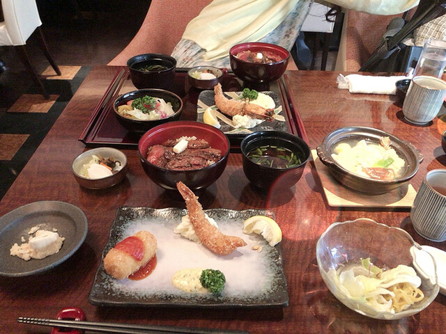赤坂 津つ井 総本店的實拍高清圖