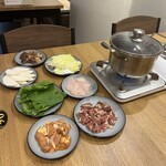 青山小火鍋的實拍圖