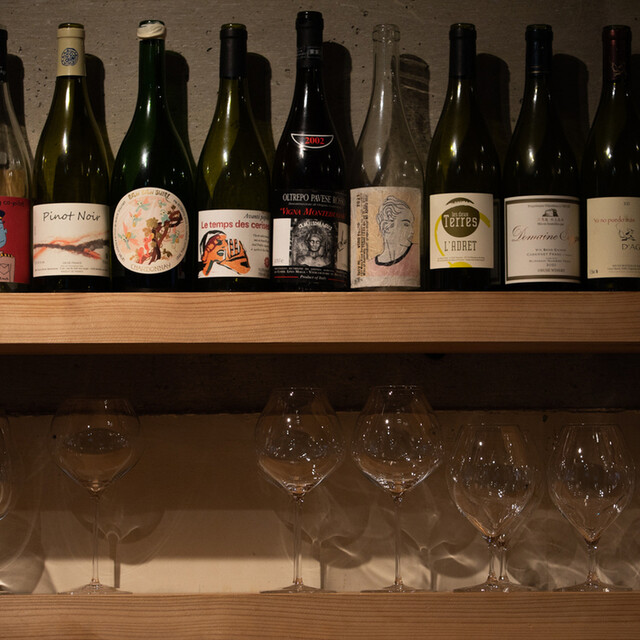 MON GALLERY AND WINE BAR的實拍高清圖