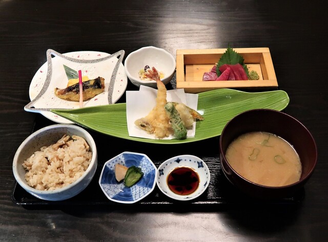 御影蔵 丸ビル的實拍高清圖