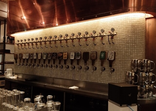 YONA YONA BEER WORKS 新宿東口店的實拍高清圖