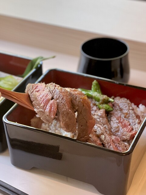 肉と庭 まつを的实拍高清图