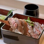 肉と庭 まつを的实拍图