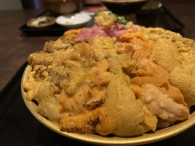 うに専門店 世壱屋 函館魚まさ店的實拍高清圖