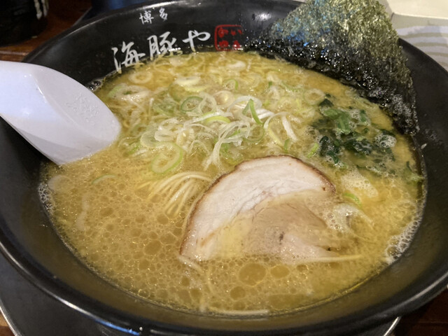 西新 海豚や的实拍高清图