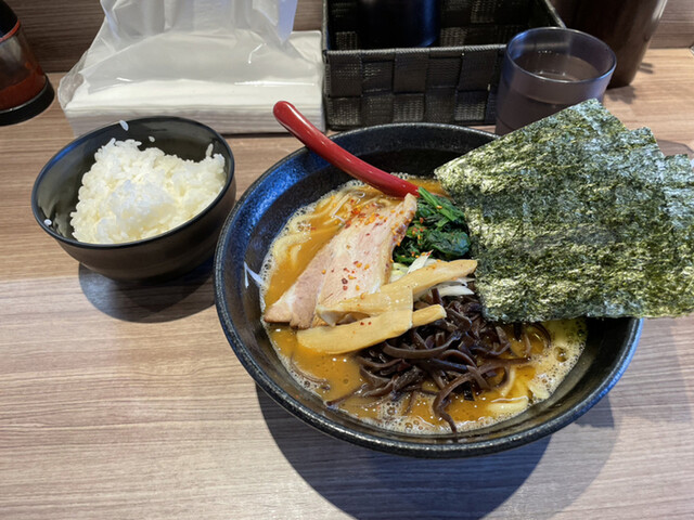 横浜家系らーめん 三元 北大前店的實拍高清圖