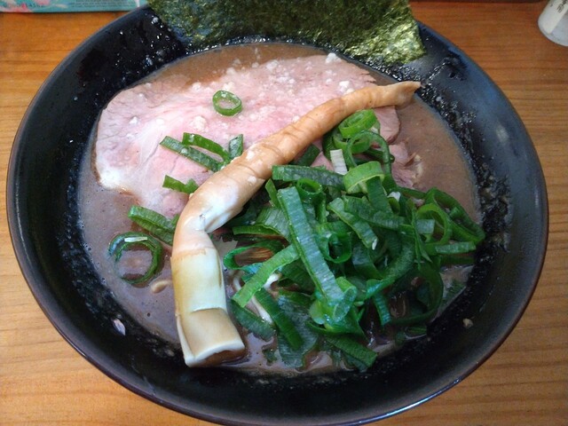 濃厚らーめん 驚麺屋的实拍高清图