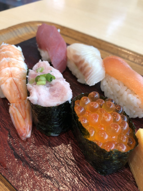 魚がし日本一 羽田空港国際線ターミナルTOKYO SKY KITCHEN店的實拍高清圖