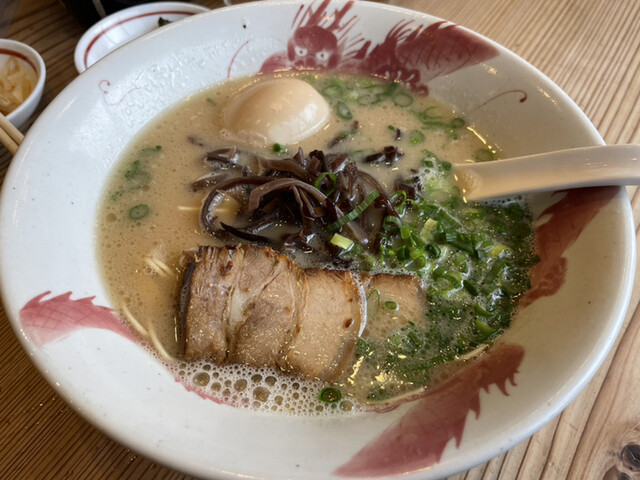 ラーメン龍の家 春日店的实拍高清图