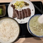 利久 東京駅グランスタ八重洲店的實拍圖