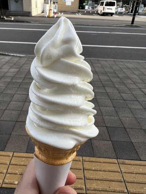 円山牛乳販売店的实拍高清图