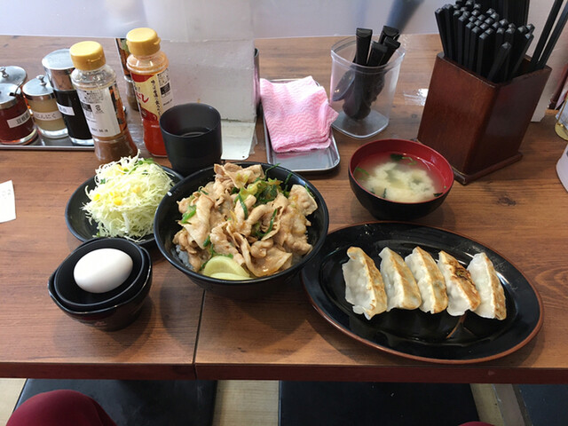 伝説のすた丼屋 蒲田店的实拍高清图