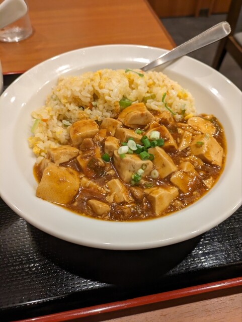 中華料理 華心苑 新宿センタービル店的實拍高清圖