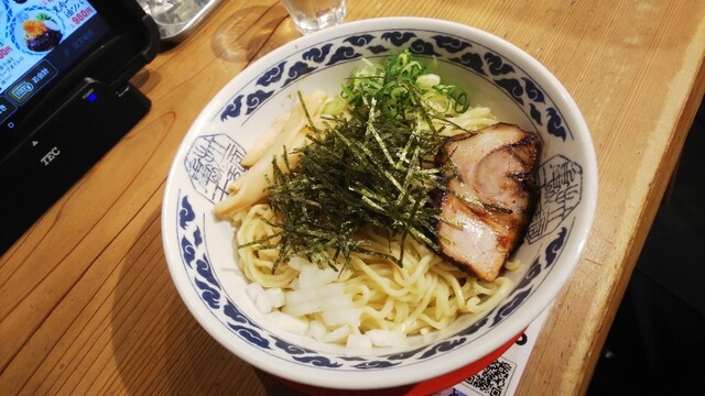 らーめん 亀王 阪急東通り店的實拍高清圖