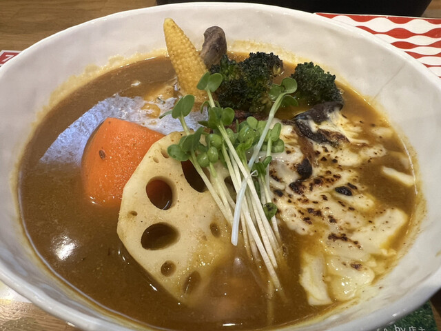 スープカレー トムトムキキル的实拍高清图