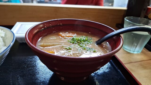 とろ〜り豚汁めし 八百食堂的實拍高清圖