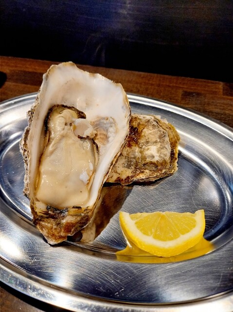 炉ばた屋 鶴吉 出抜小路店的实拍高清图