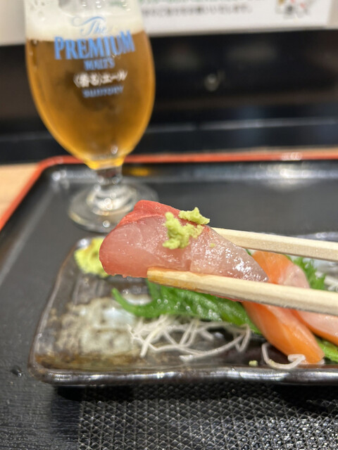 海鮮丼の駅前 阪神梅田店的实拍高清图