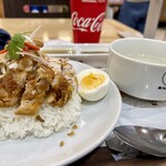 タイ キッチン カオ マン ガイ イオンモール京都店的实拍图
