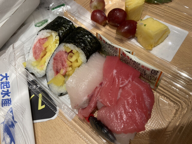 魚と海鮮鮨酒場 街のみなと ルクア大阪店的實拍高清圖