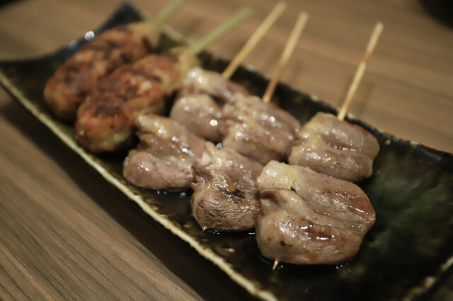 焼き鳥 備長炭と宮崎地鶏専門 TORA鶏YA的實拍高清圖