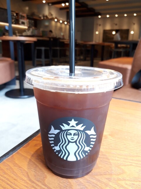 スターバックスコーヒー 飯田橋サクラテラス店的实拍高清图