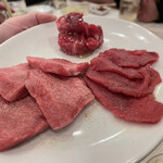 recommendations for 焼肉ホルモン 龍の巣 心斎橋モトミセ