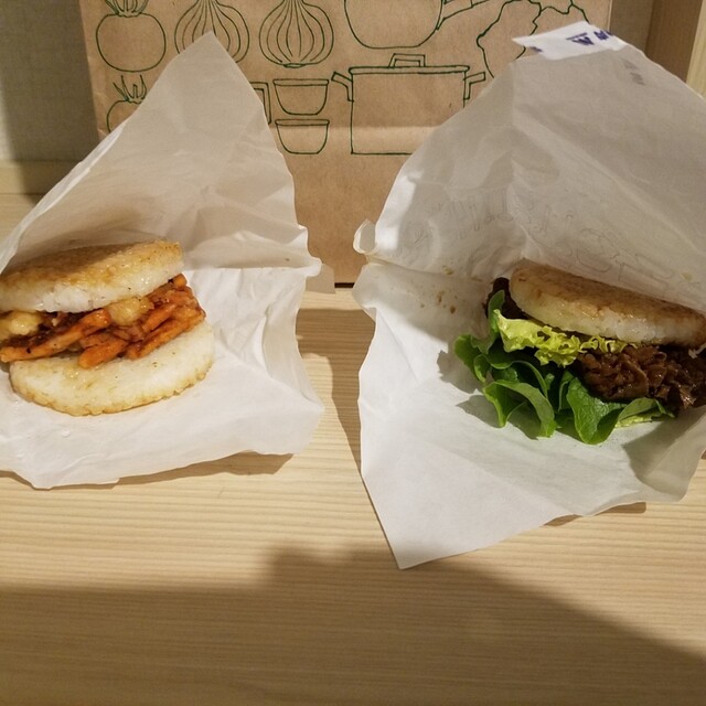 モスバーガー なんばウォーク店的實拍高清圖