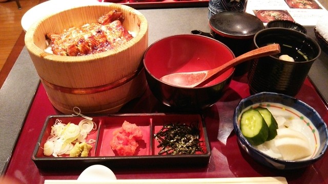 つきじ宮川本廛 伊勢丹新宿店的實拍高清圖